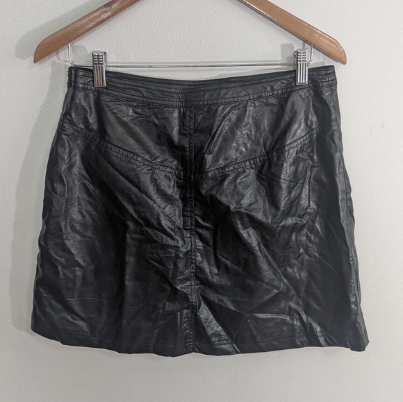 NEW Free People Fake Out Black Faux Leather Mini Skirt Size 12 - Picture 6 of 7